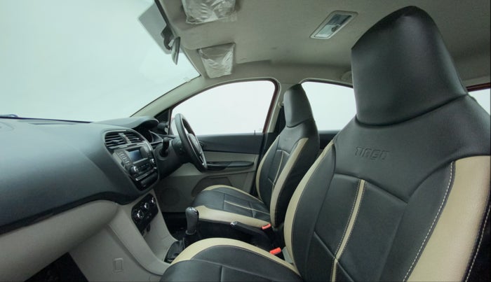 2018 Tata Tiago XT PETROL, Petrol, Manual, 51,123 km, Right Side Front Door Cabin