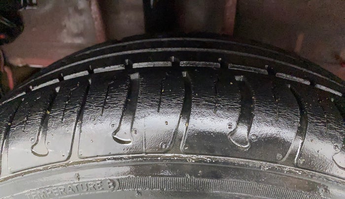 2018 Tata Tiago XT PETROL, Petrol, Manual, 51,123 km, Right Rear Tyre Tread
