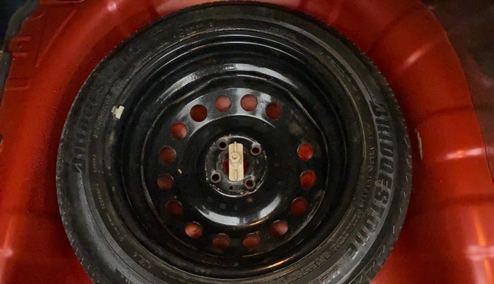 2015 Hyundai Verna FLUIDIC 4S 1.6 VTVT S(O), Petrol, Manual, 42,595 km, Spare Tyre