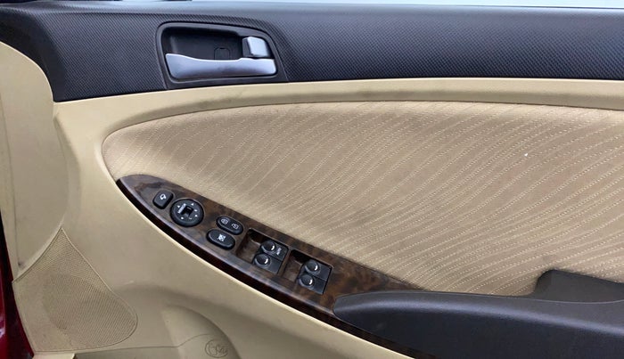 2015 Hyundai Verna FLUIDIC 4S 1.6 VTVT S(O), Petrol, Manual, 42,595 km, Driver Side Door Panels Control