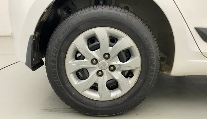 2016 Hyundai Elite i20 SPORTZ 1.2, Petrol, Manual, 30,218 km, Right Rear Wheel