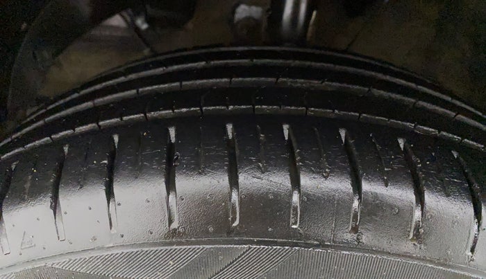 2020 Maruti Baleno ZETA PETROL 1.2, Petrol, Manual, 19,254 km, Left Front Tyre Tread