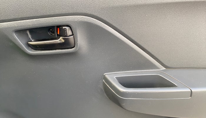 2023 Maruti Alto K10 VXI, Petrol, Manual, 6,614 km, Driver Side Door Panels Control