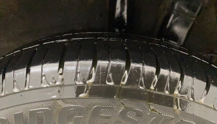 2015 Hyundai Grand i10 SPORTZ 1.2 KAPPA VTVT, Petrol, Manual, 76,808 km, Left Rear Tyre Tread