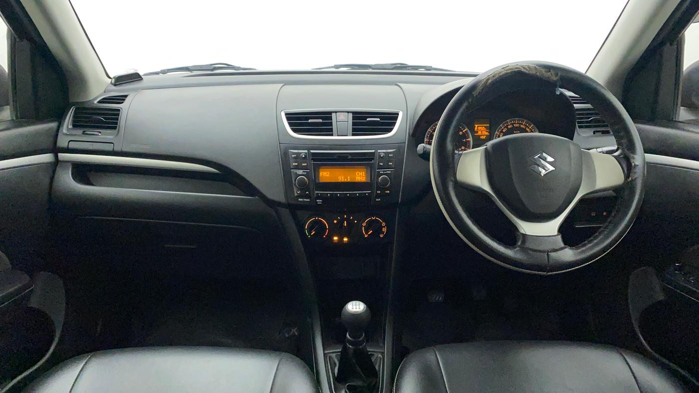 2017 Maruti Swift VXI O, Petrol, Manual, 38,195 km, Dashboard