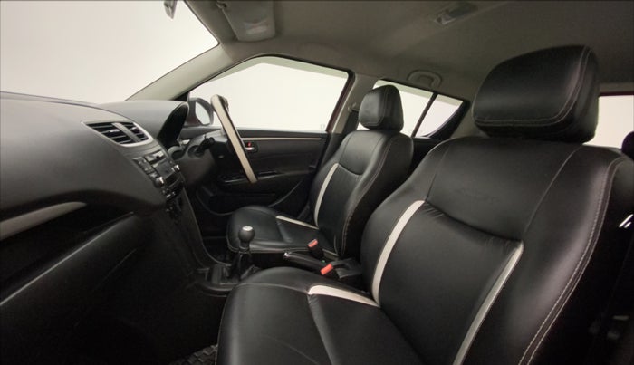 2017 Maruti Swift VXI O, Petrol, Manual, 38,195 km, Right Side Front Door Cabin