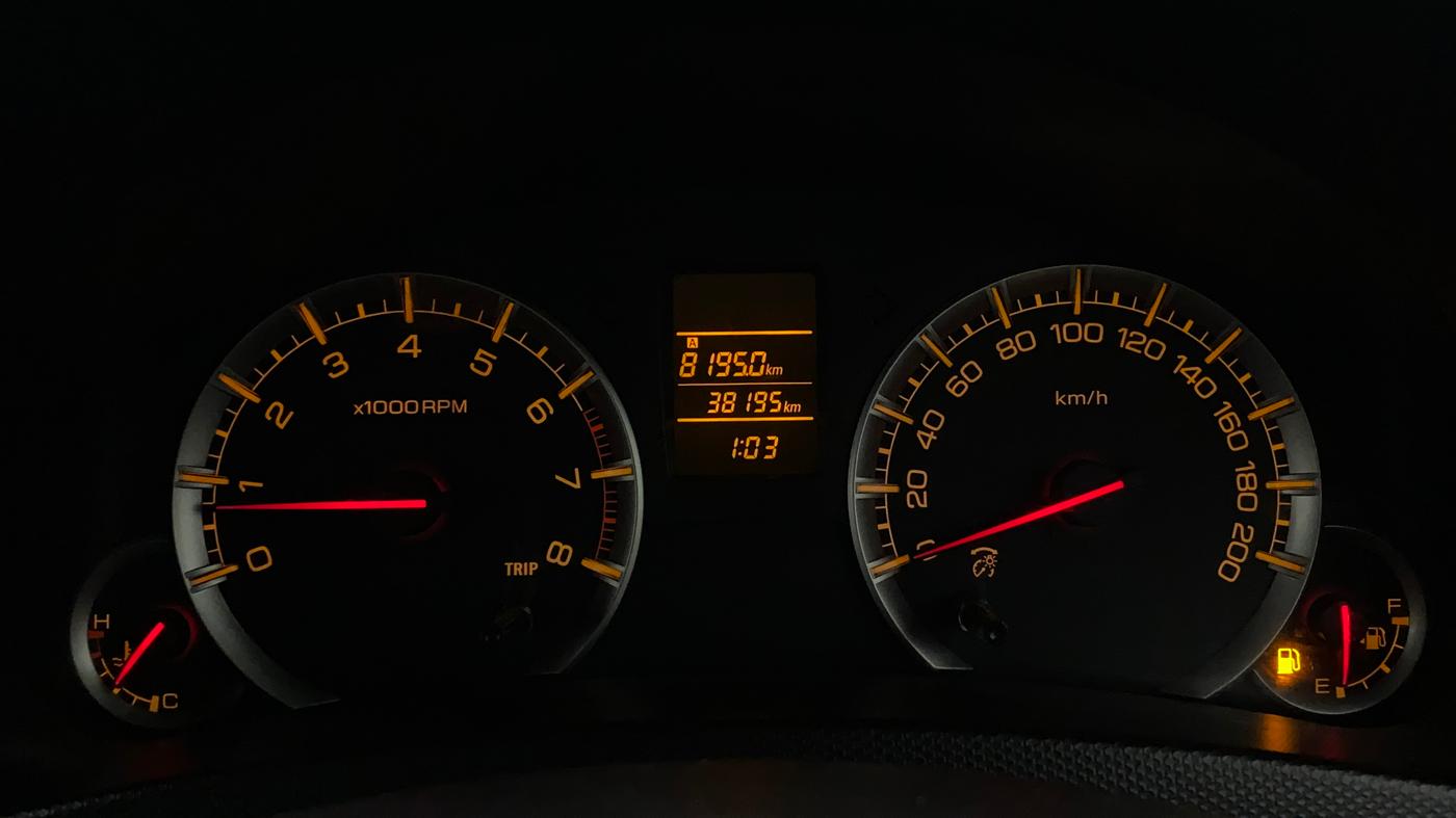 2017 Maruti Swift VXI O, Petrol, Manual, 38,195 km, Odometer Image