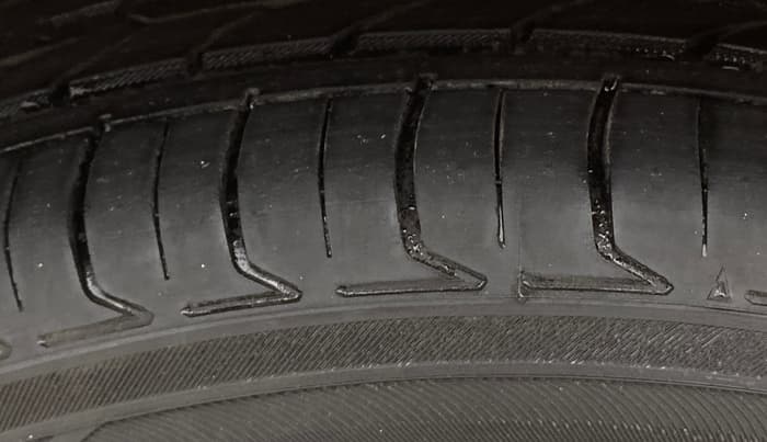2019 Tata NEXON XZA PLUS PETROL, Petrol, Automatic, 48,562 km, Left Front Tyre Tread