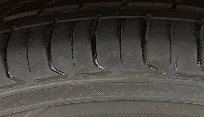 2019 Tata NEXON XZA PLUS PETROL, Petrol, Automatic, 48,562 km, Right Front Tyre Tread