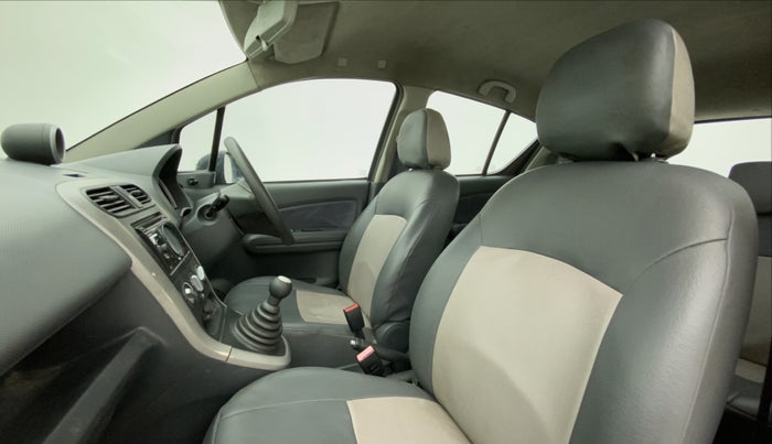 2012 Maruti Ritz VXI, Petrol, Manual, 83,031 km, Right Side Front Door Cabin