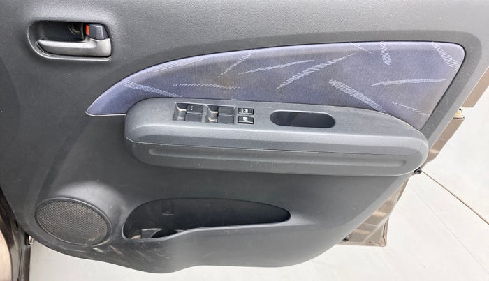 2012 Maruti Ritz VXI, Petrol, Manual, 83,031 km, Driver Side Door Panels Control