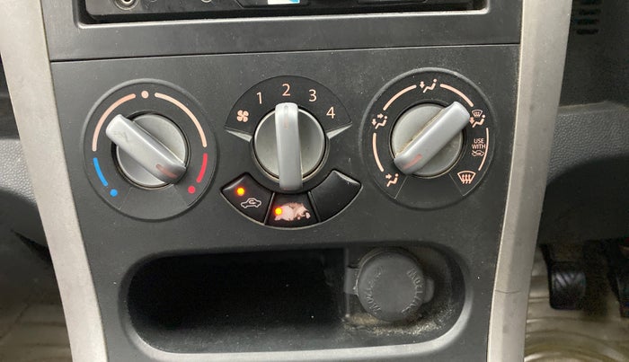 2012 Maruti Ritz VXI, Petrol, Manual, 83,031 km, AC Unit - Car heater not working