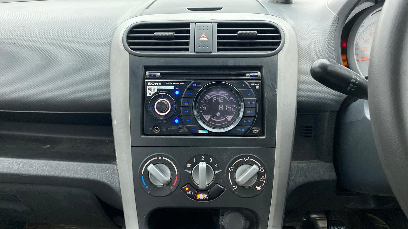 2012 Maruti Ritz VXI, Petrol, Manual, 83,031 km, Air Conditioner