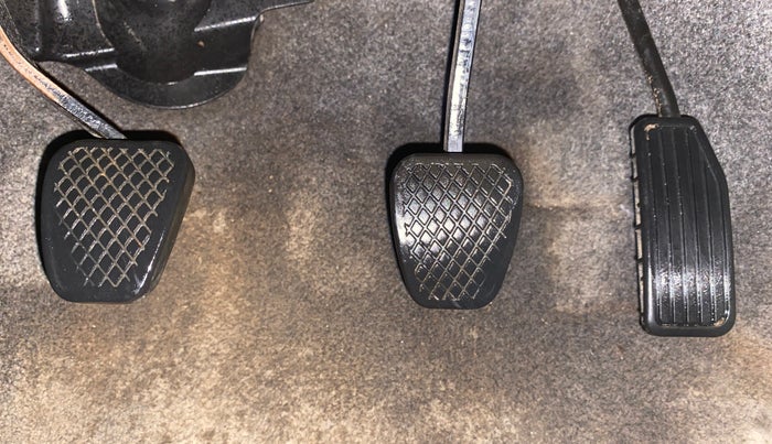 2013 Honda Brio S MT, Petrol, Manual, 73,333 km, Pedals