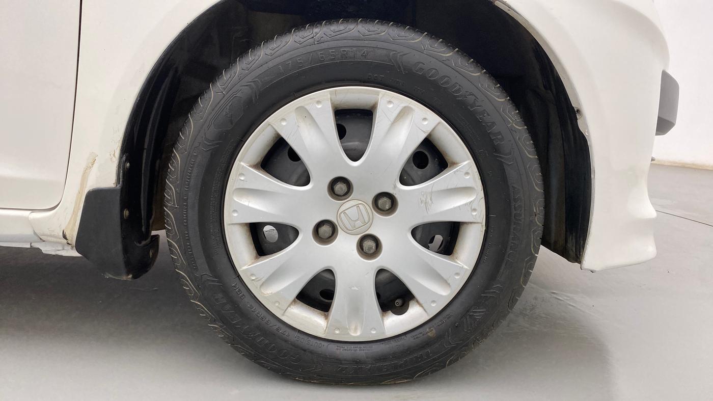 2012 Honda Brio S MT, Petrol, Manual, 90,437 km, Right Front Wheel