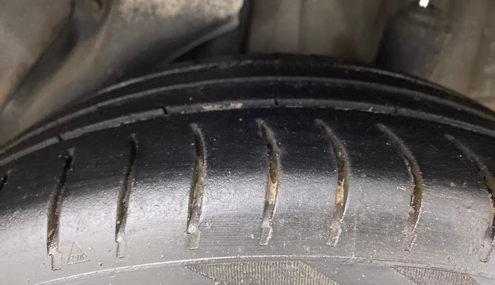 2012 Honda Brio S MT, Petrol, Manual, 90,437 km, Left Rear Tyre Tread