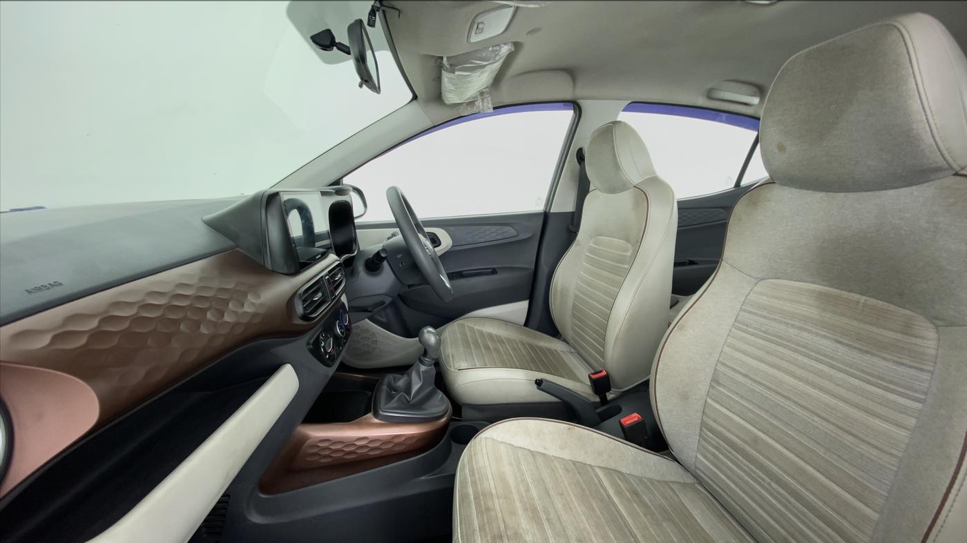 2021 Hyundai AURA S CNG, CNG, Manual, 34,584 km, Right Side Front Door Cabin