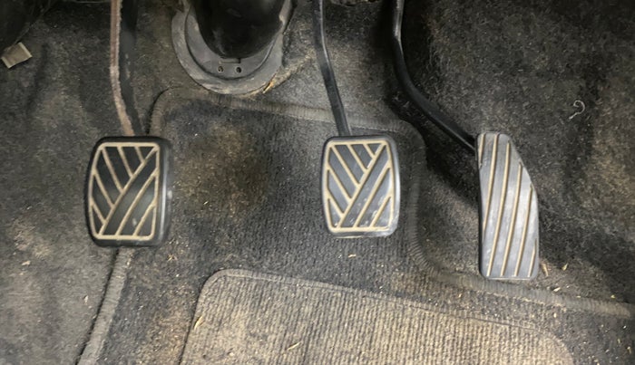 2017 Maruti Wagon R 1.0 LXI, Petrol, Manual, 80,949 km, Pedals