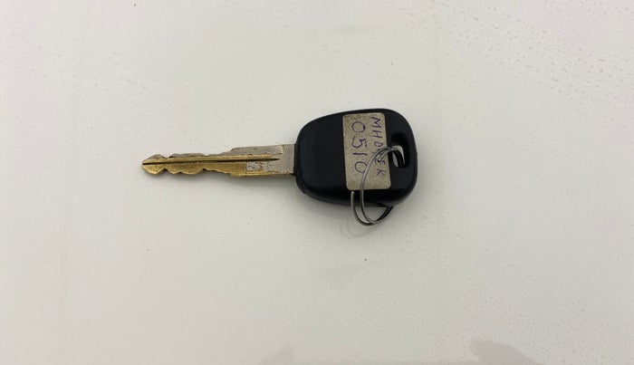 2017 Maruti Wagon R 1.0 LXI, Petrol, Manual, 80,949 km, Key Close Up