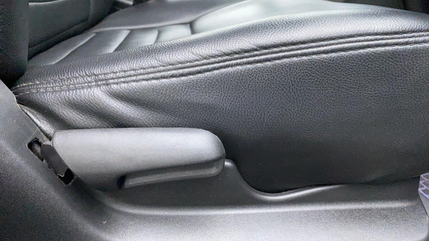 2019 Maruti S Cross DELTA SHVS, Diesel, Manual, 33,180 km, Driver Side Adjustment Panel