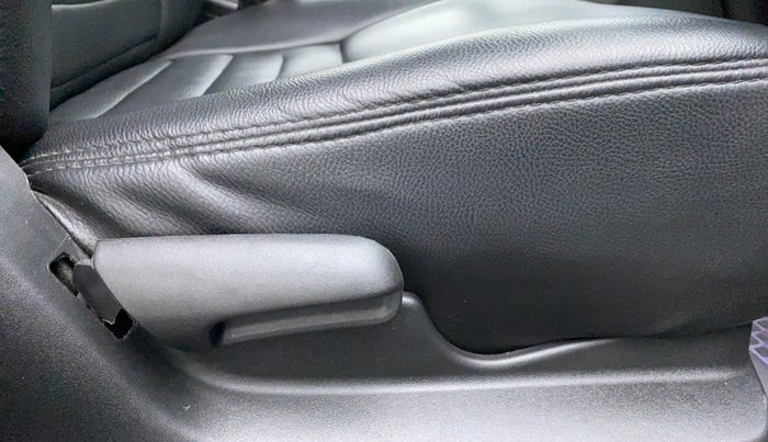 2019 Maruti S Cross DELTA SHVS, Diesel, Manual, 33,180 km, Driver Side Adjustment Panel