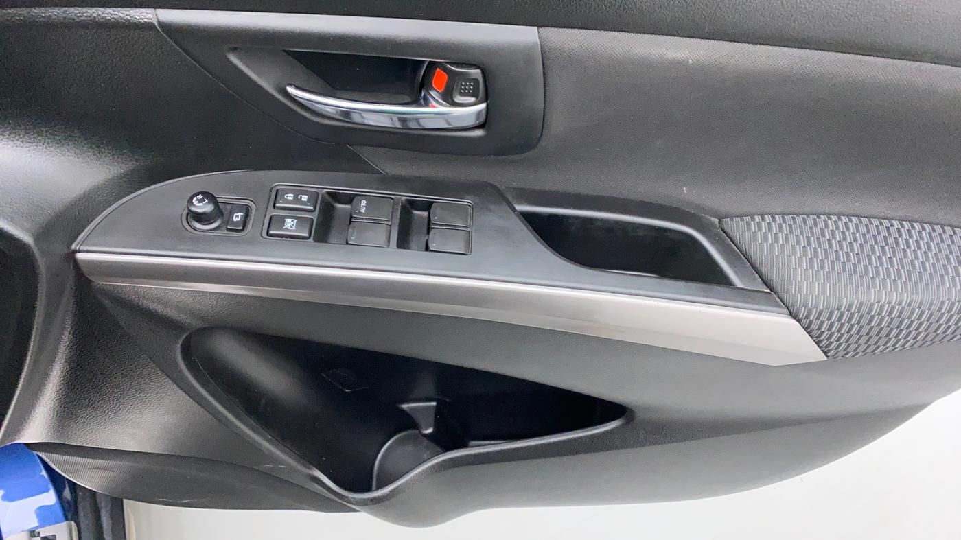 2019 Maruti S Cross DELTA SHVS, Diesel, Manual, 33,180 km, Driver Side Door Panels Control