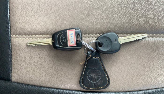 2019 Hyundai Grand i10 MAGNA AT 1.2 KAPPA VTVT, Petrol, Automatic, 40,659 km, Key Close Up