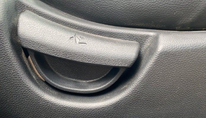 2019 Hyundai Grand i10 MAGNA AT 1.2 KAPPA VTVT, Petrol, Automatic, 40,659 km, Driver Side Adjustment Panel