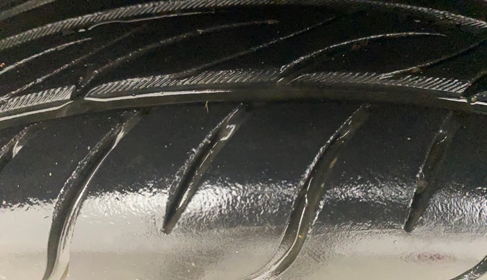 2019 Hyundai Grand i10 MAGNA AT 1.2 KAPPA VTVT, Petrol, Automatic, 40,659 km, Right Rear Tyre Tread