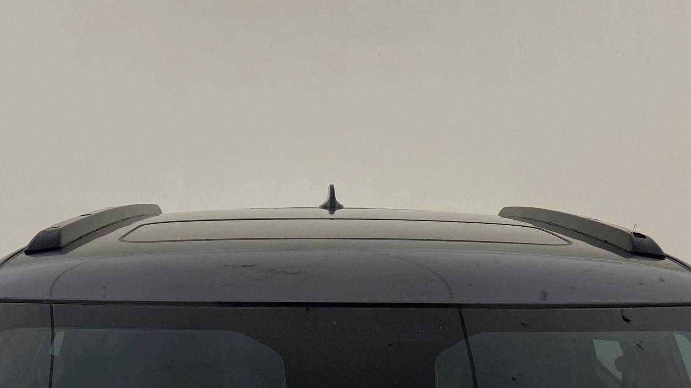 2023 Tata PUNCH ACCOMPLISHED DAZZLE SUNROOF CNG MT, CNG, Manual, 32,960 km, Moonroof/ Sunroof