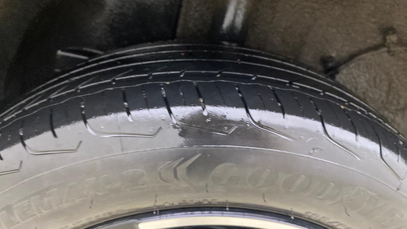 2023 Tata PUNCH ACCOMPLISHED DAZZLE SUNROOF CNG MT, CNG, Manual, 32,960 km, Right Rear Tyre Tread