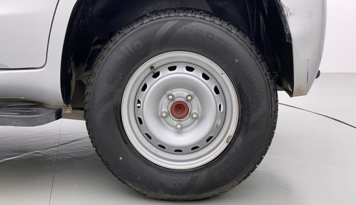 2019 Mahindra TUV300 T8, Diesel, Manual, 84,145 km, Left Rear Wheel