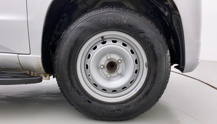 2019 Mahindra TUV300 T8, Diesel, Manual, 84,145 km, Right Front Wheel