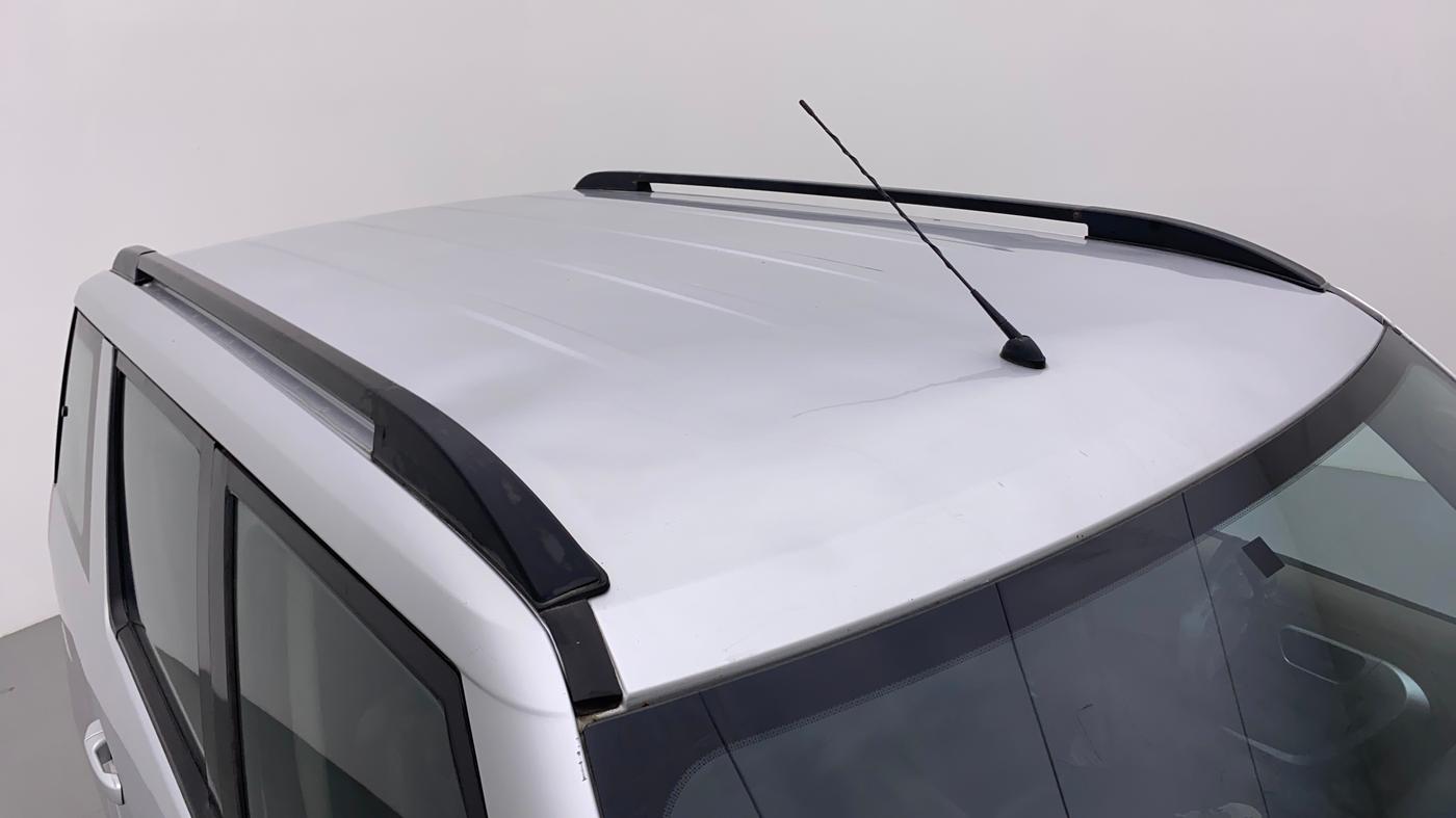 2019 Mahindra TUV300 T8, Diesel, Manual, 84,145 km, Roof