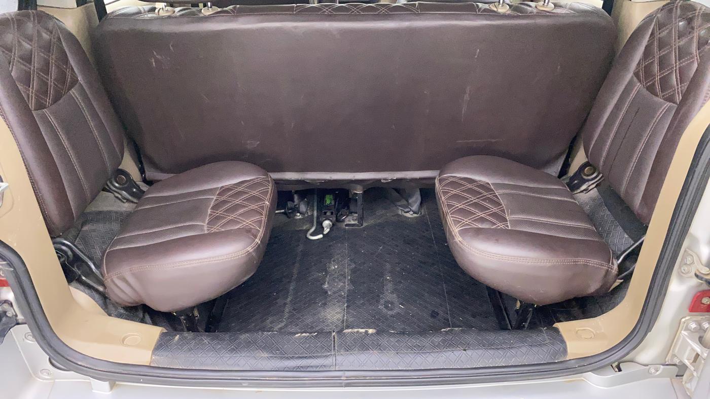2019 Mahindra TUV300 T8, Diesel, Manual, 84,145 km, Third Seat Row ( optional )