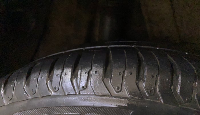 2021 Hyundai Verna SX (O) 1.0 TURBO DCT, Petrol, Automatic, 70,265 km, Right Rear Tyre Tread