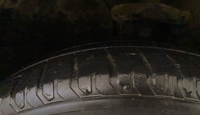 2021 Hyundai Verna SX (O) 1.0 TURBO DCT, Petrol, Automatic, 70,265 km, Right Front Tyre Tread