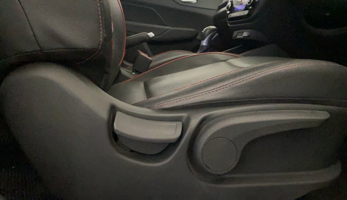 2021 Hyundai Verna SX (O) 1.0 TURBO DCT, Petrol, Automatic, 70,265 km, Driver Side Adjustment Panel