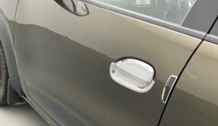 2016 Renault Kwid RXT 0.8 (O), Petrol, Manual, 53,563 km, Front passenger door - Slightly dented