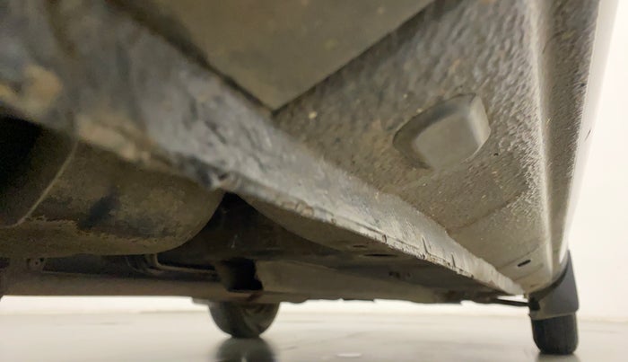 2016 Renault Kwid RXT 0.8 (O), Petrol, Manual, 53,563 km, Right Side Underbody