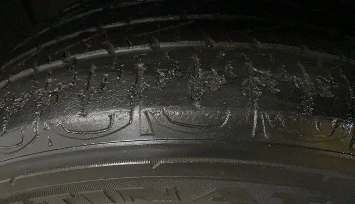 2018 Jeep Compass LIMITED 1.4 PETROL AT, Petrol, Automatic, 40,188 km, Left Front Tyre Tread