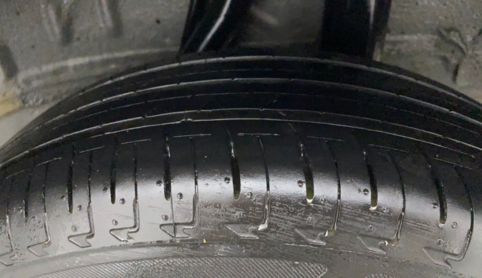 2023 Honda Amaze 1.2L I-VTEC S CVT, Petrol, Automatic, 9,880 km, Left Rear Tyre Tread