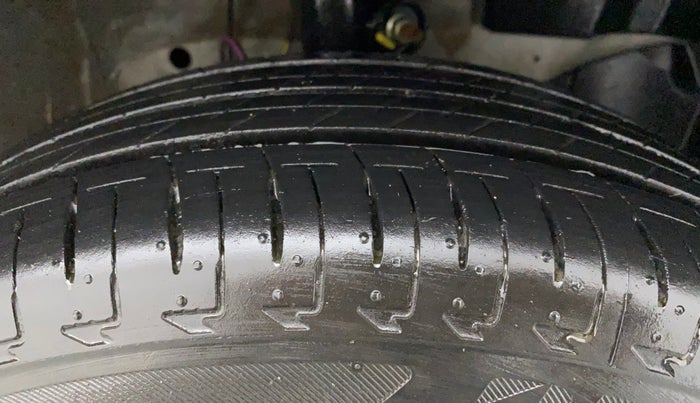 2023 Honda Amaze 1.2L I-VTEC S CVT, Petrol, Automatic, 9,880 km, Right Front Tyre Tread