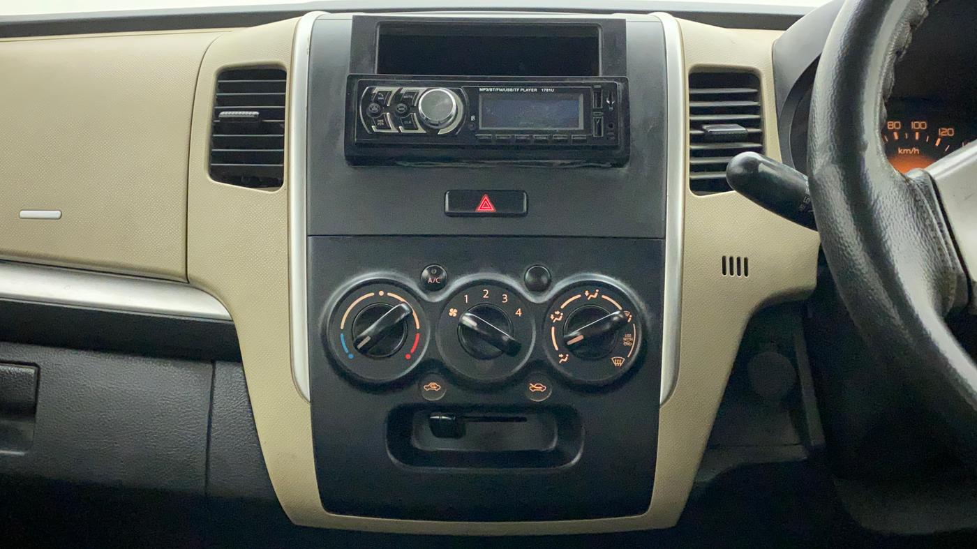 2017 Maruti Wagon R 1.0 LXI, CNG, Manual, 60,482 km, Air Conditioner