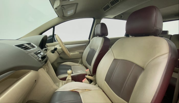 2013 Maruti Ertiga ZDI, Diesel, Manual, 98,482 km, Right Side Front Door Cabin