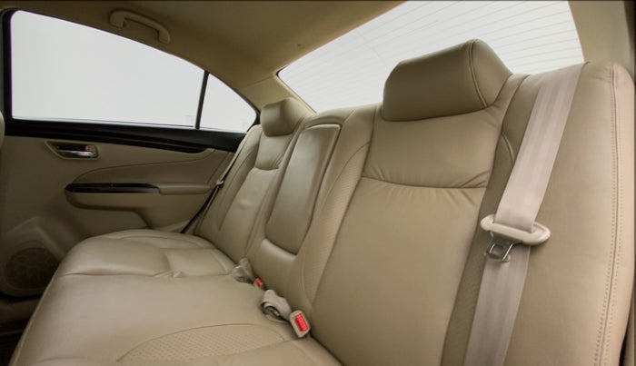 2017 Maruti Ciaz DELTA 1.3 DDIS SHVS, Diesel, Manual, 63,612 km, Right Side Rear Door Cabin