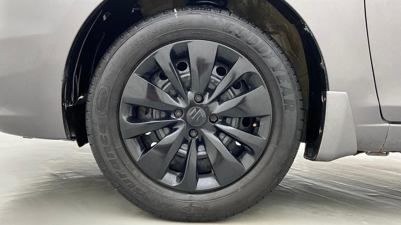 2017 Maruti Ciaz DELTA 1.3 DDIS SHVS, Diesel, Manual, 63,612 km, Left Front Wheel