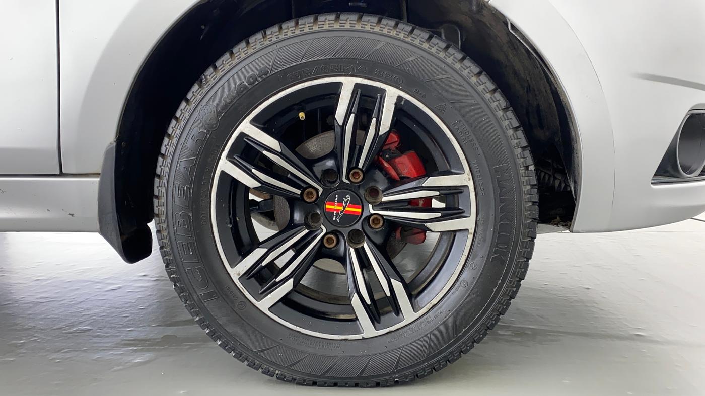 2018 Tata TIGOR Revotron XT, CNG, Manual, 85,424 km, Right Front Wheel