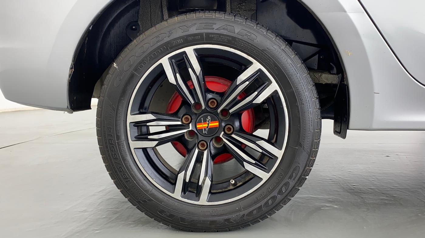 2018 Tata TIGOR Revotron XT, CNG, Manual, 85,424 km, Right Rear Wheel