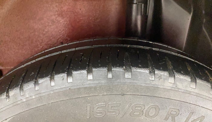 2012 Maruti Ritz VXI, Petrol, Manual, 76,158 km, Left Rear Tyre Tread